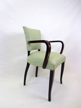 julien lassalle tapissier décorateur en Drôme